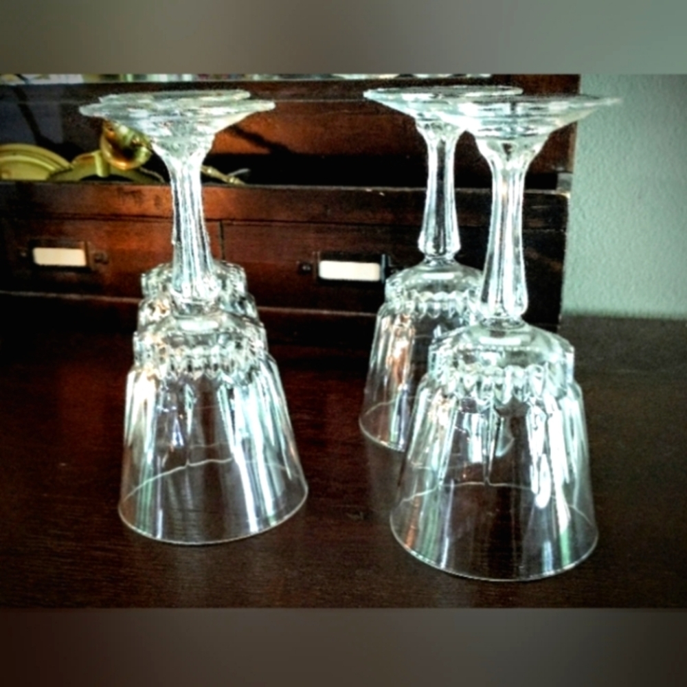 🍷🍷 Vintage France - Crystal D'Arques Durand Crystal Wine Glasses